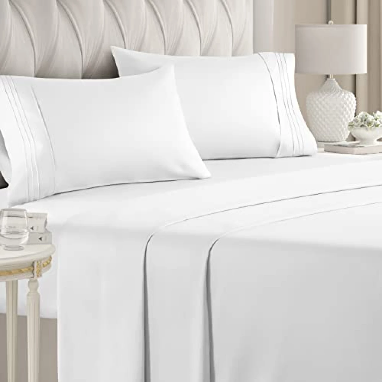 Queen Size 4 Piece Sheet Set - Comfy Breathable &amp; Cooling Sheets - Hotel Luxury Bed Sheets for Women &amp; Men - Deep Pockets, Easy-Fit, Extra Soft &amp; Wrinkle Free Sheets - White Oeko-Tex Bed Sheet Set