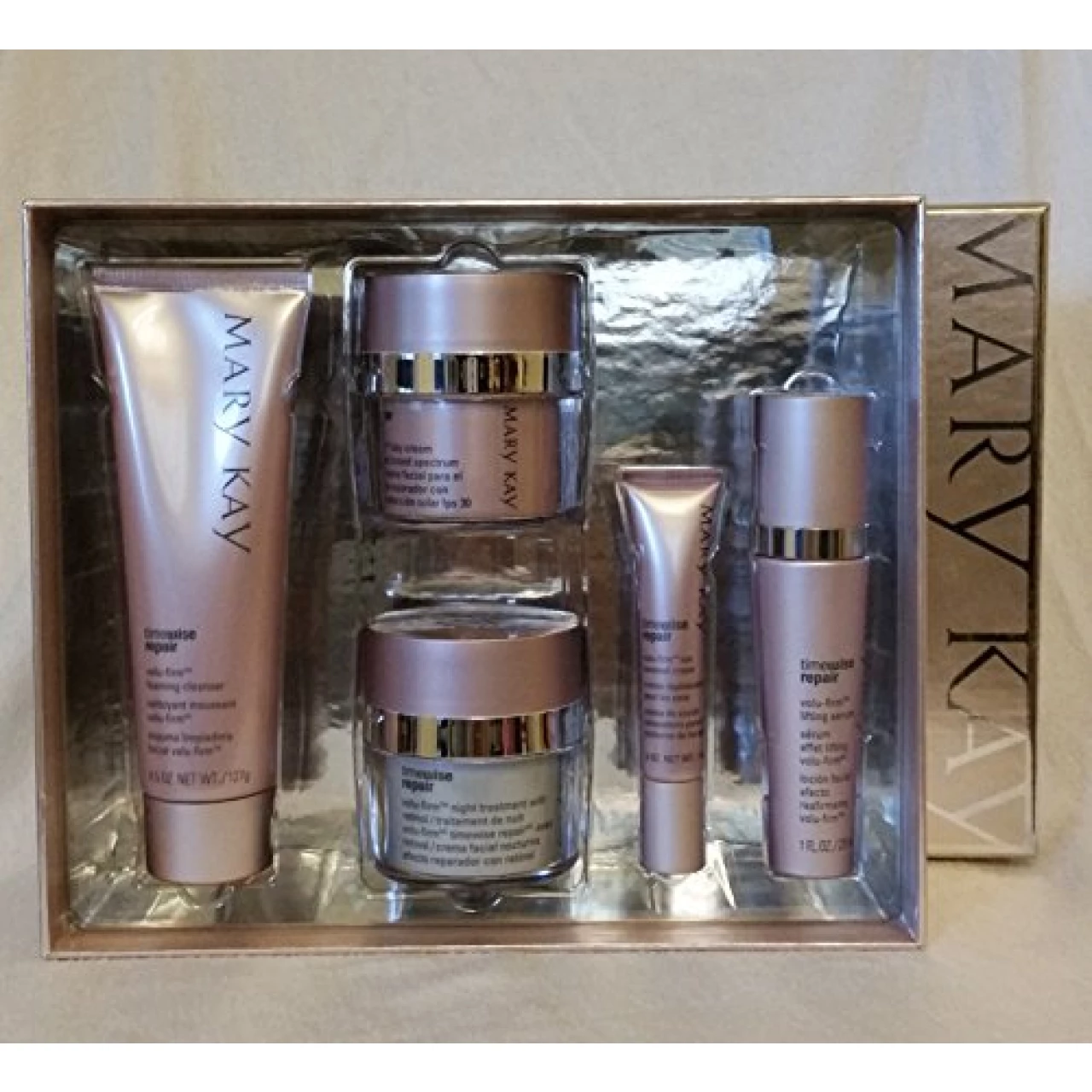 Mary Kay Timewise Repair Volu-firm Set